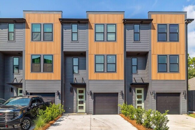 Building Photo - 154 Blue Eden Lp