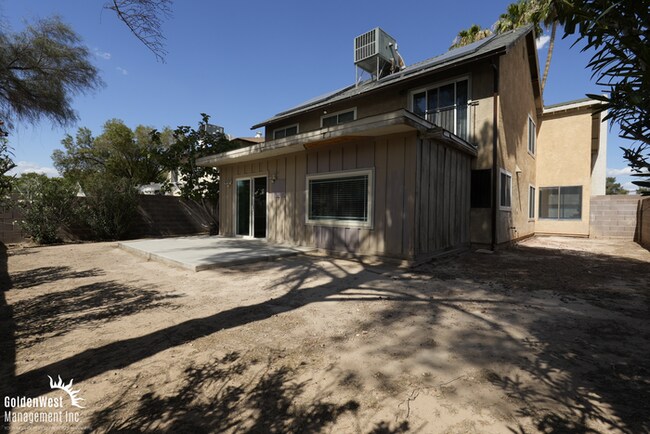 Building Photo - Spacious 4Bdm 2.5Ba Home with Loft in Las Vegas