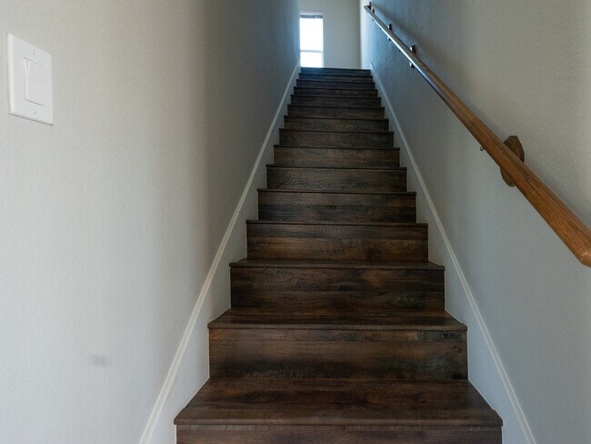 Building Photo - 2927 Overbrook Meadow Ln