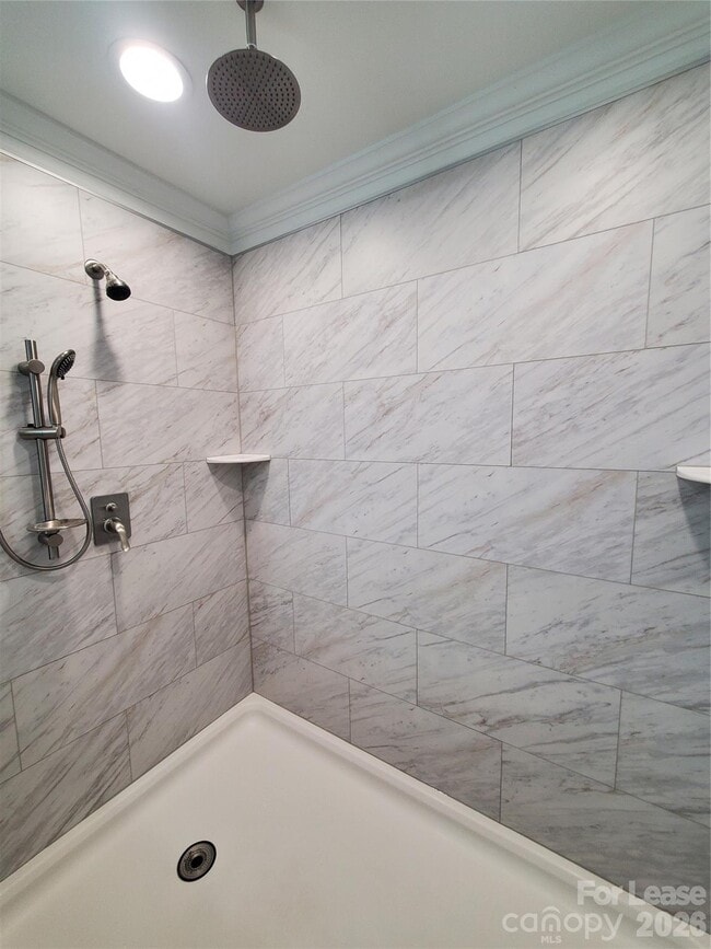 Building Photo - 118 Vly Spgs Dr