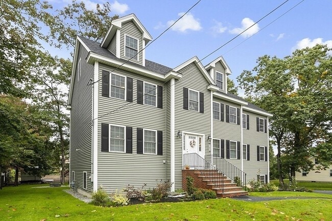 Building Photo - 9 Woodlawn Ave