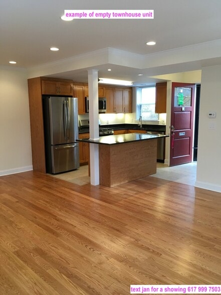 Building Photo - 533 Vfw Pky