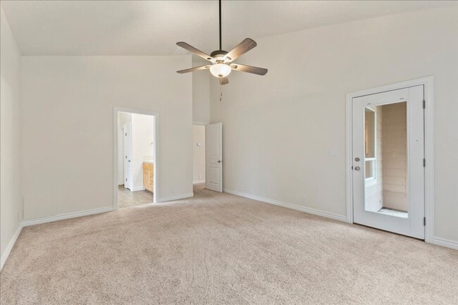 Building Photo - Quiet, Convenient, and Spacious 5 Bedroom 4 Bathroom Home