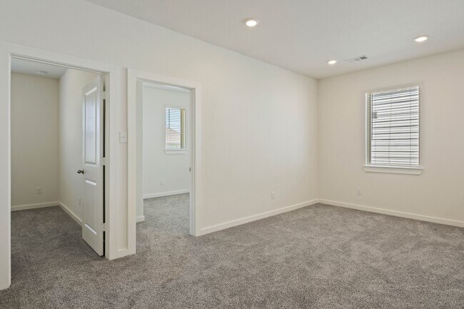 Building Photo - 17114 Pentland Hls Wy