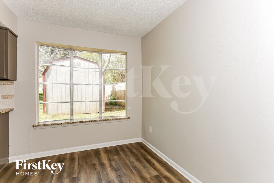 Building Photo - 1602 Geraldine Ln