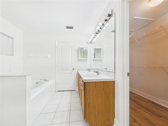 Building Photo - 10553 Egret Haven Ln