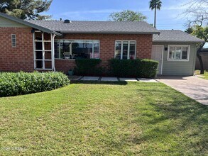 Building Photo - 4121 E Edgemont Ave