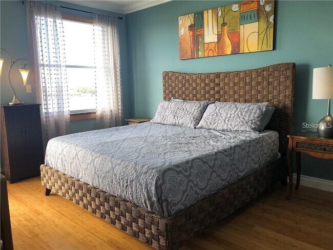 Building Photo - 7892 Sailboat Key Blvd S