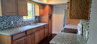 Building Photo - 1018 Rockledge Dr