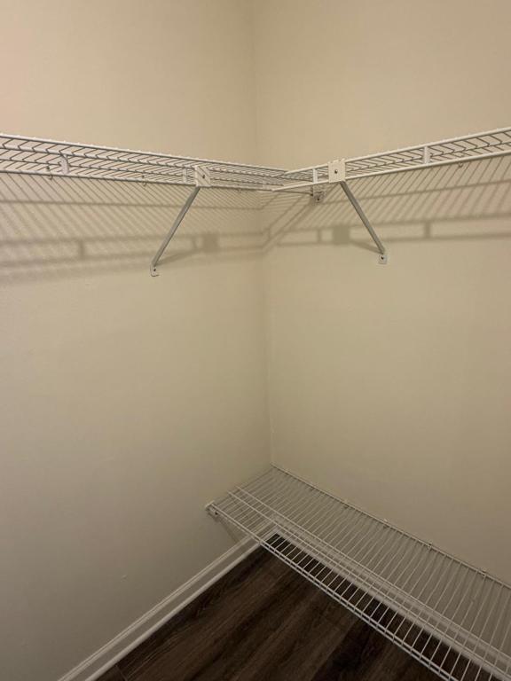 Building Photo - 925 N Halifax Ave