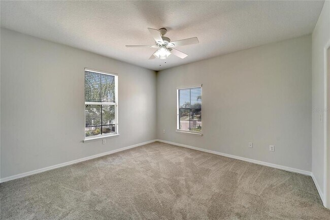 Building Photo - 5604 Skimmer Dr