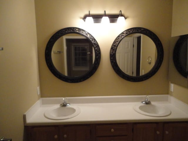 Building Photo - 505 Westminster Dr