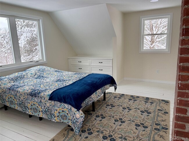 Building Photo - 156 Bloom Rd