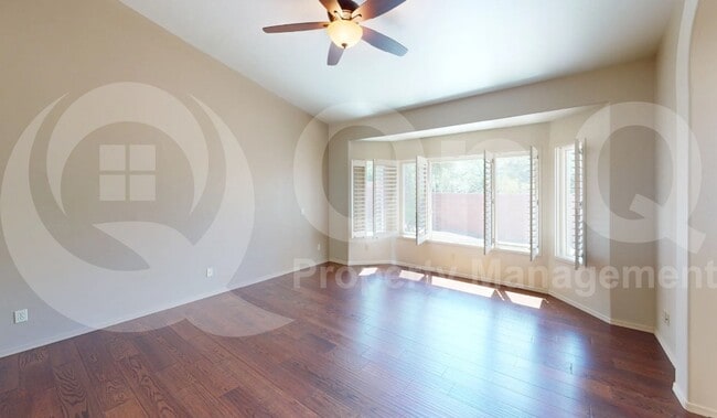Building Photo - 990 S Avenida Los Reyes