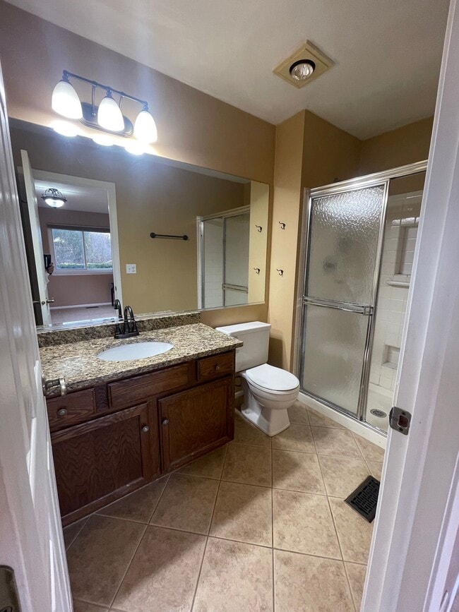 Building Photo - 1125 Auburn Ln