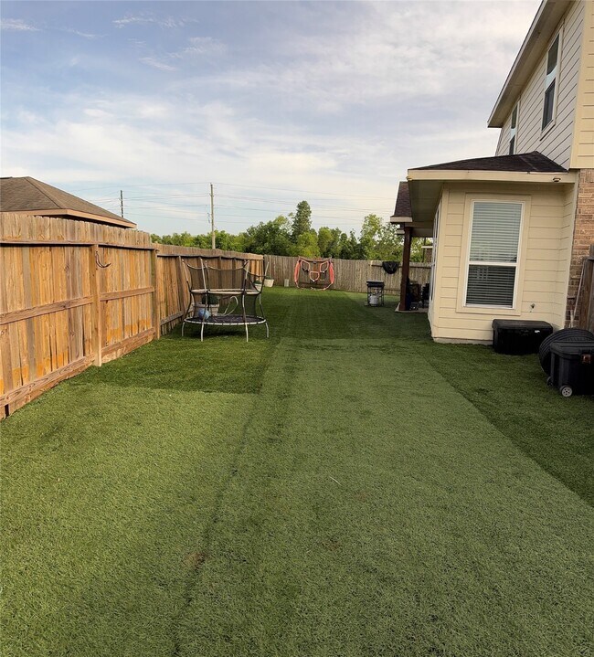 Building Photo - 9935 Clear Diamond Dr