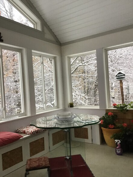 Back viewing sun room - 398 Crummett Mountain Rd