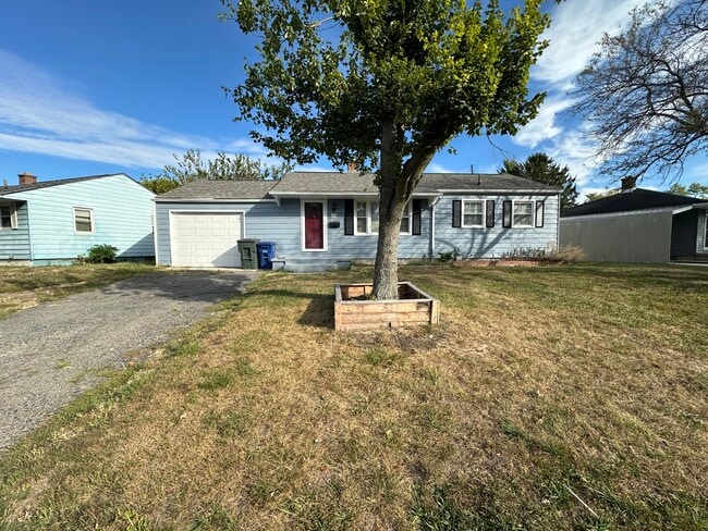 Building Photo - 2296 Fenton St