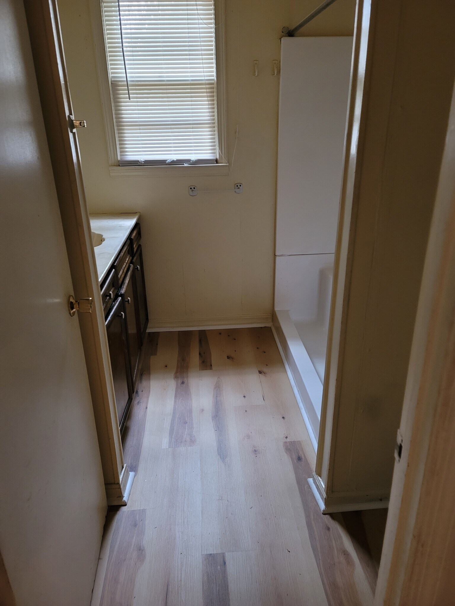 Building Photo - 146 Mills Rd