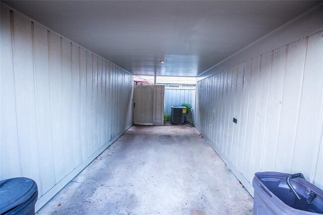 Building Photo - 2061 Winrock Blvd