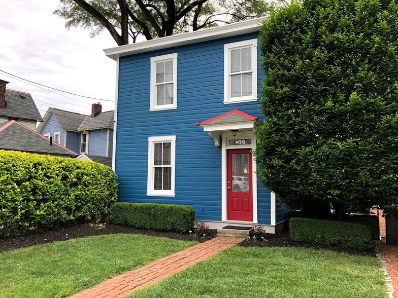 Building Photo - 136 Punta Alley