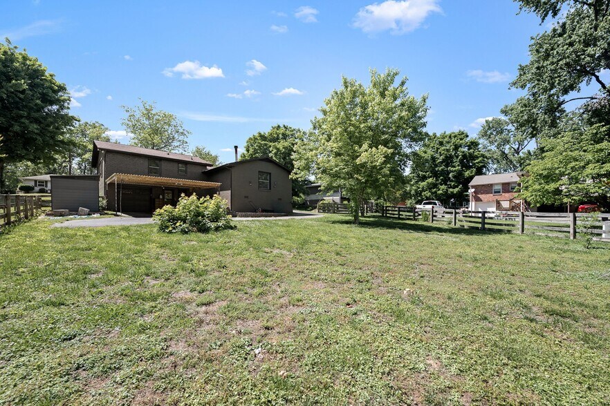Building Photo - 4812 E Longdale Dr