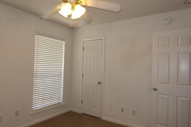 Building Photo - 5223 Air Force Dr