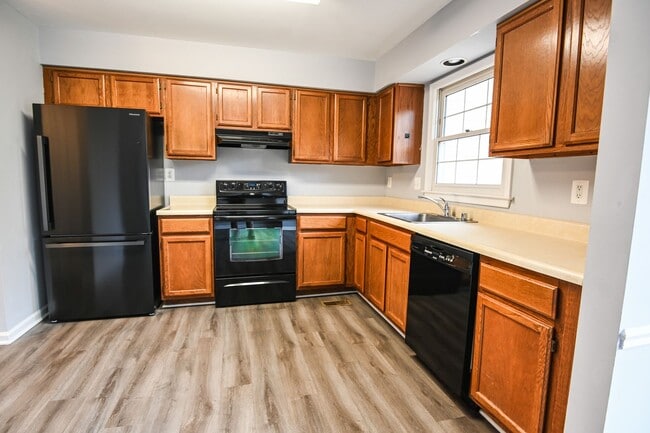 Building Photo - Charming Updated Home in Millersville!