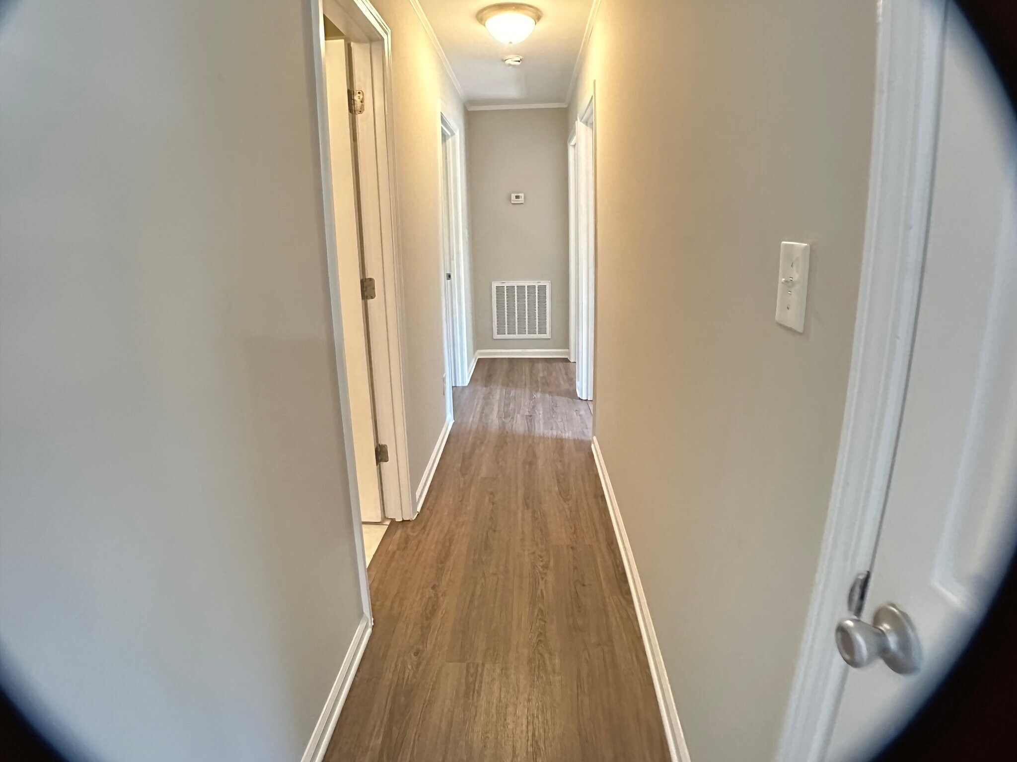 Building Photo - 1806 Alpine Dr