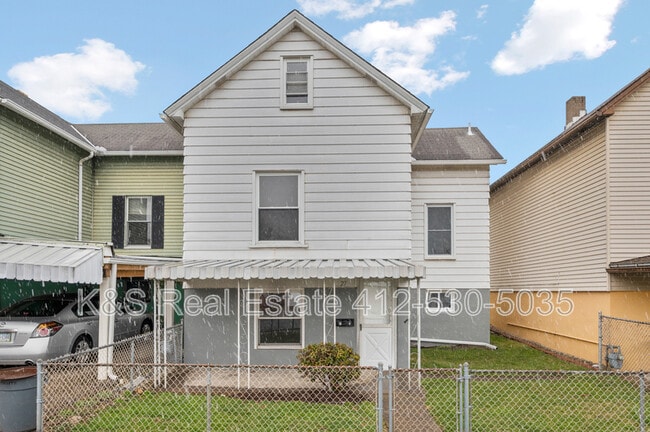 Primary Photo - 27 Rudolph St