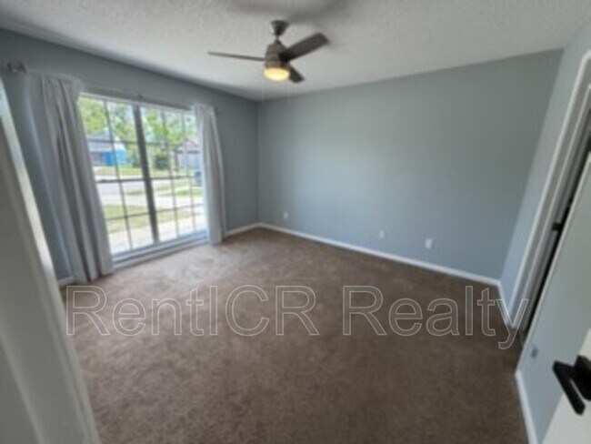 Building Photo - 8913 Wood Lake Ct