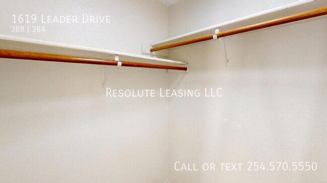 Building Photo - 1619 Leader Dr