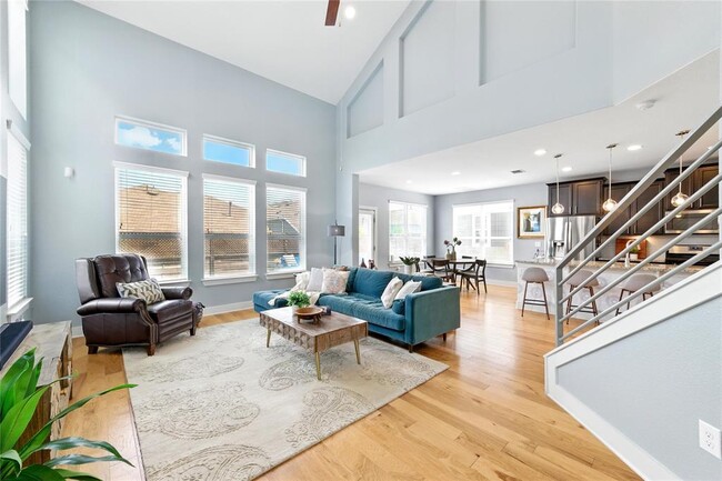Building Photo - 7308 Oberon St