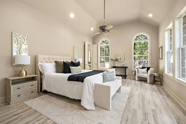 Building Photo - 3508 Red River St