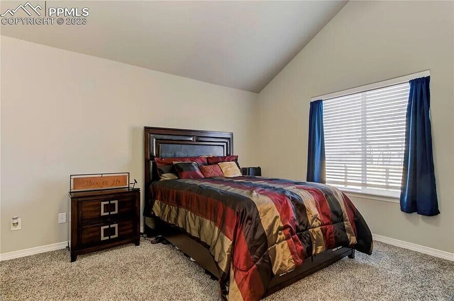 Building Photo - 6512 Tillamook Dr