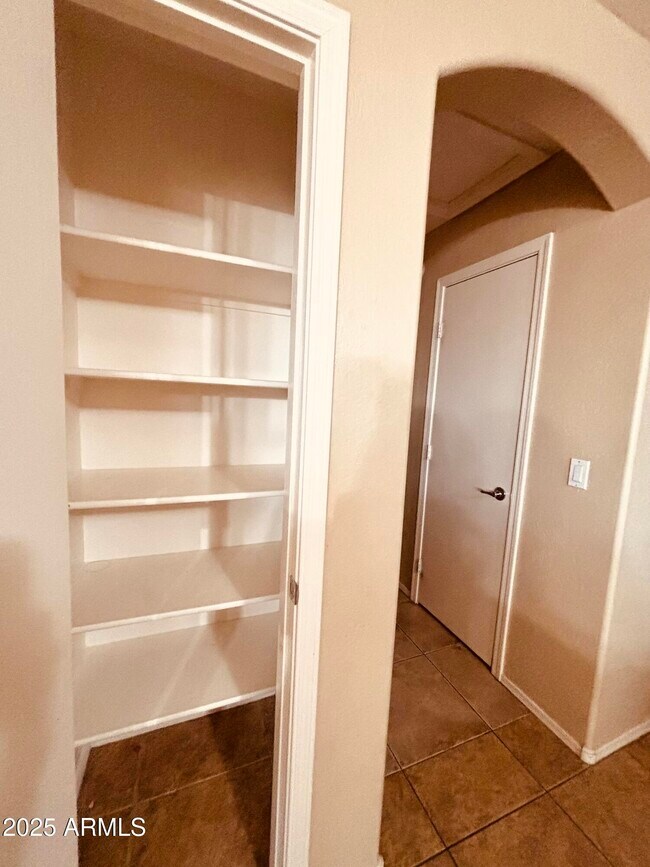 Building Photo - 29152 N Red Finch Dr