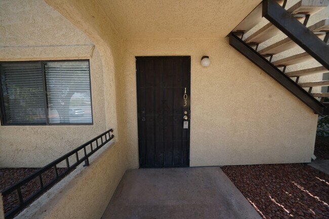 Building Photo - 601 Cabrillo Cir