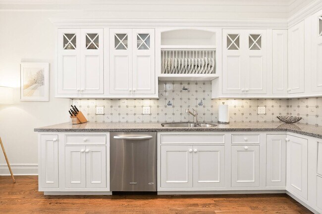 Building Photo - 97 Coopers Farm Rd