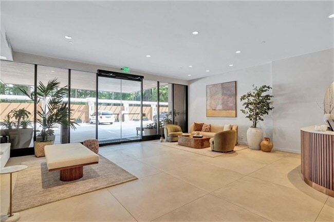 Building Photo - 2460 Peachtree Rd