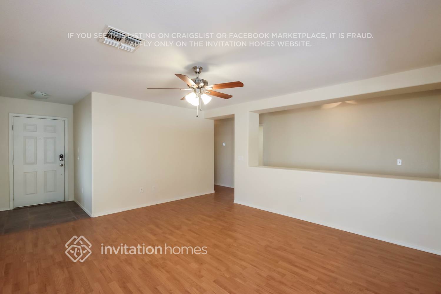 Building Photo - 2887 E Cherry Hills Dr