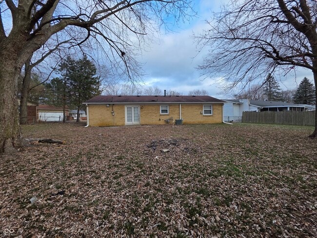 Building Photo - 1936 Heather Ct