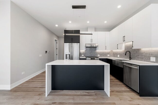 Building Photo - 1606 S Ashland Ave