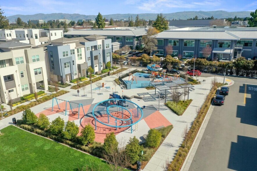 Building Photo - 3578 Rambla Pl