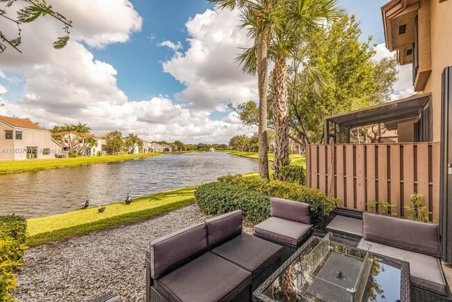 Building Photo - 10731 NW 14th St