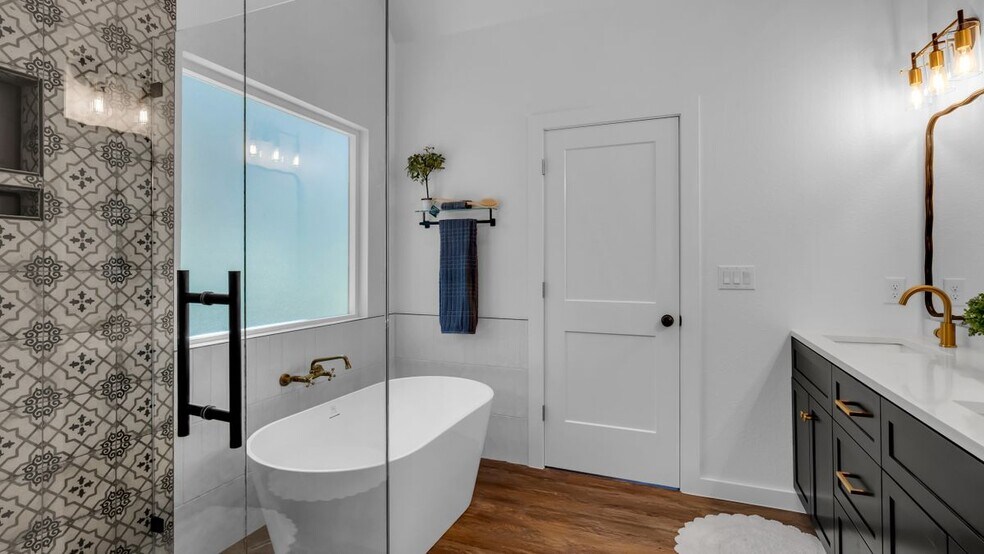 Building Photo - 105 Chesterfield Dr