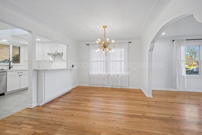 Building Photo - 3021 N Columbine St