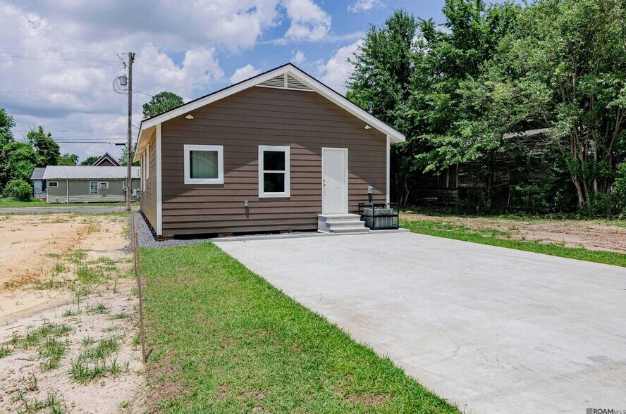 Building Photo - 988 Terrace Ave