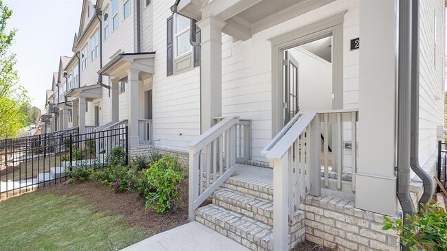 Building Photo - 255 Vista Ln