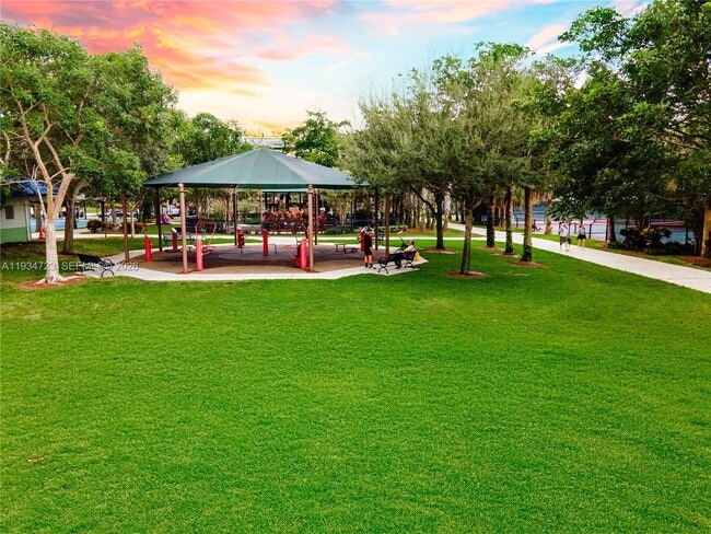 Building Photo - 3500 Oaks Clubhouse Dr