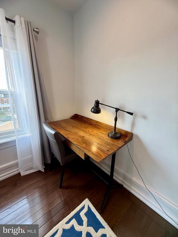 Building Photo - 815 Fayette St